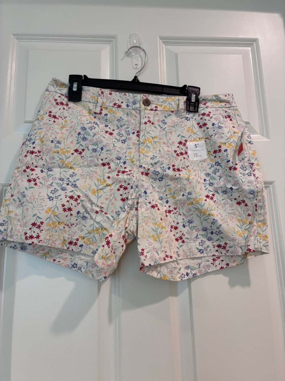 Old Navy Floral Print‎ White Shorts with Red, Yellow & Blue Flowers